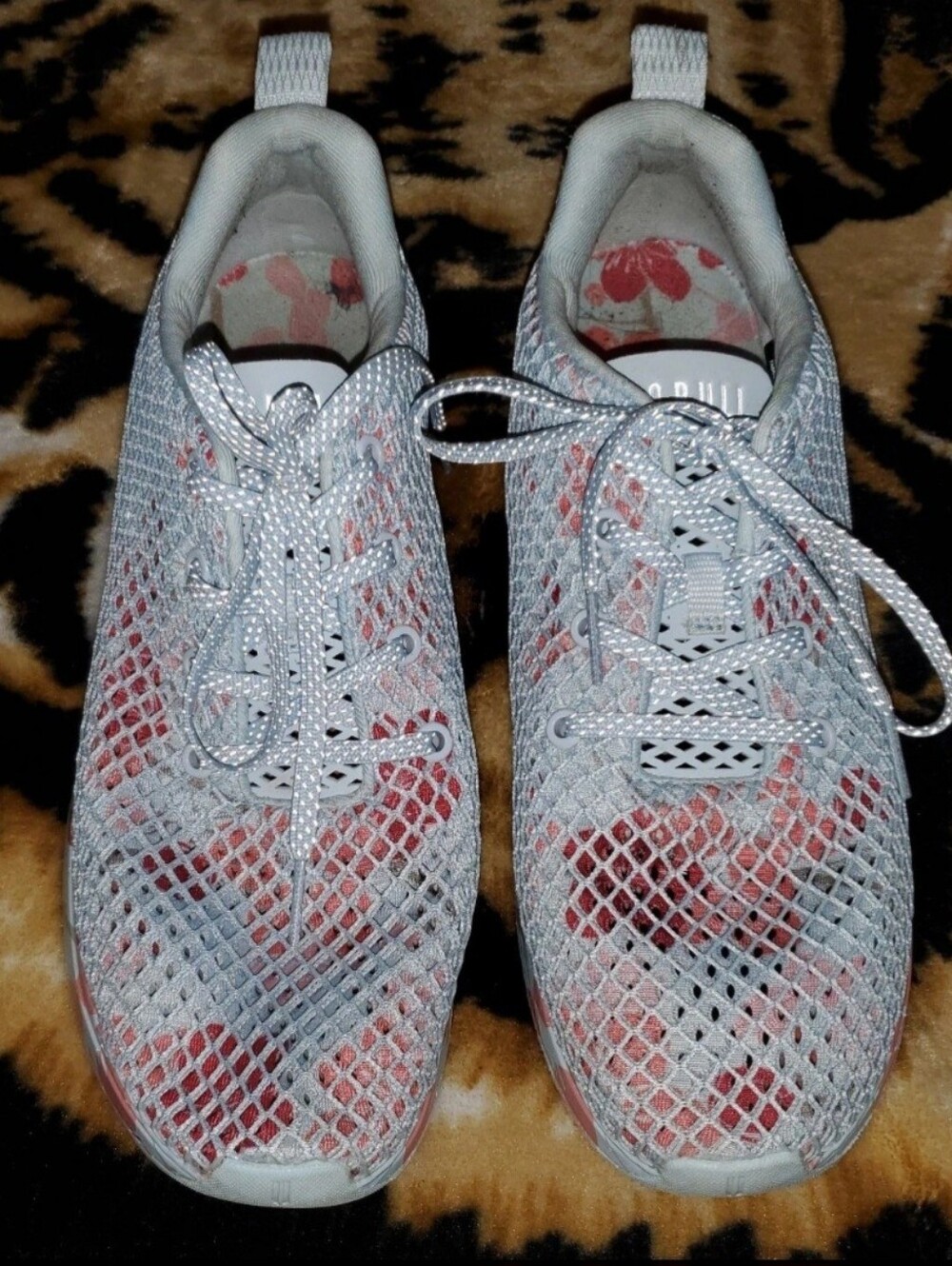 No Bull Floral blue Mesh Trainers Men’s 10.5 Women’s 12 Teal / pink